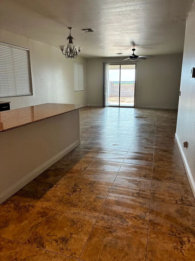 Spacious 3-Bedroom Home | 2,184 Sq. Ft. | 18408 N Salerno Dr, Maricopa — Photo 4