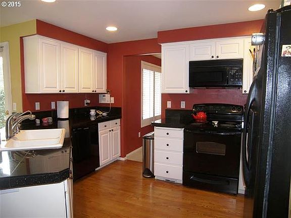 3rd image of 18117 SE 17th St