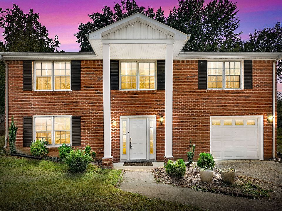 1st image of 512 Helton Dr