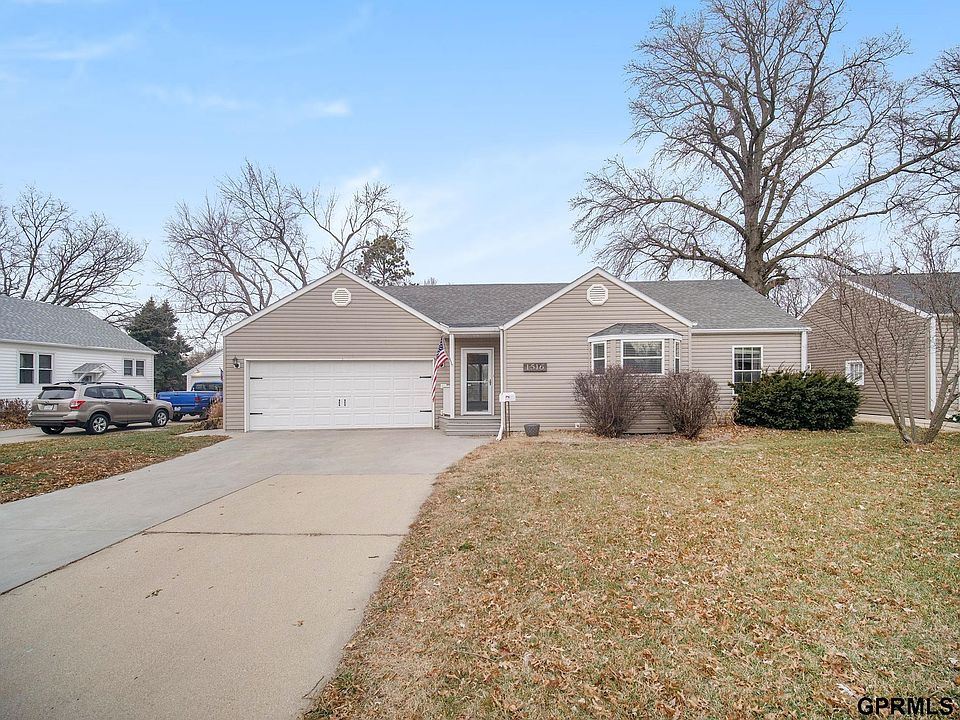 1516 Lincoln St Beatrice NE 68310 Zillow