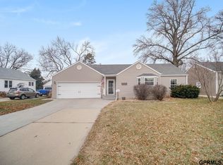 1514 Lincoln St Beatrice NE 68310 Zillow