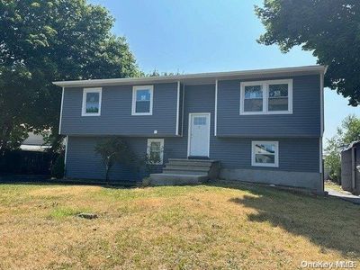 339 Brentwood Parkway, Brentwood, NY, 11717