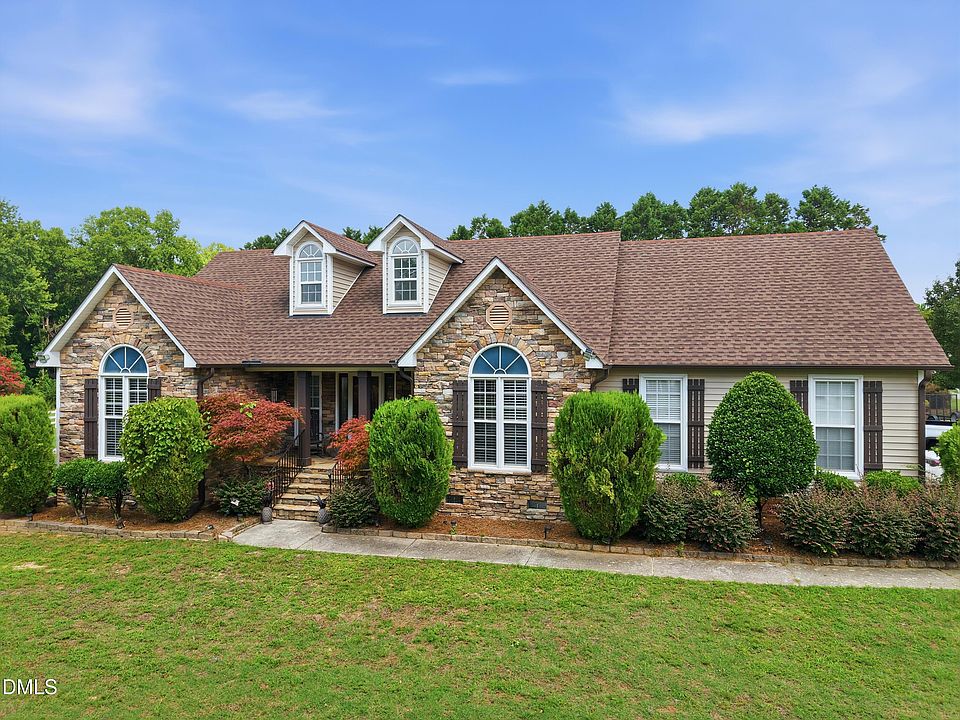 1st image of 101 Aspen Cir