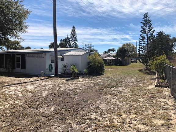 5th image of 819 Tarpon Glen Ln