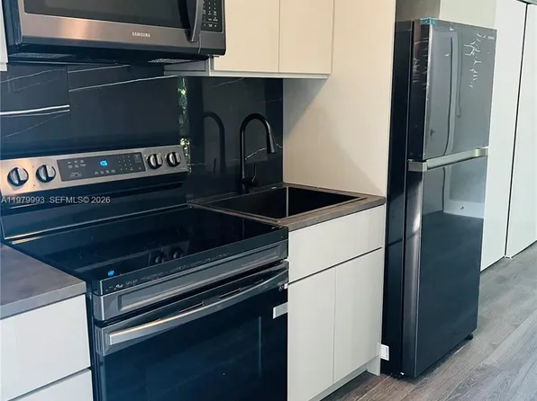 1126 NW 58th Ter APT 3, Miami, FL 33127