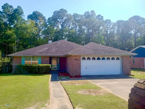 7303 Dowdy Dr, Pensacola, FL 32506