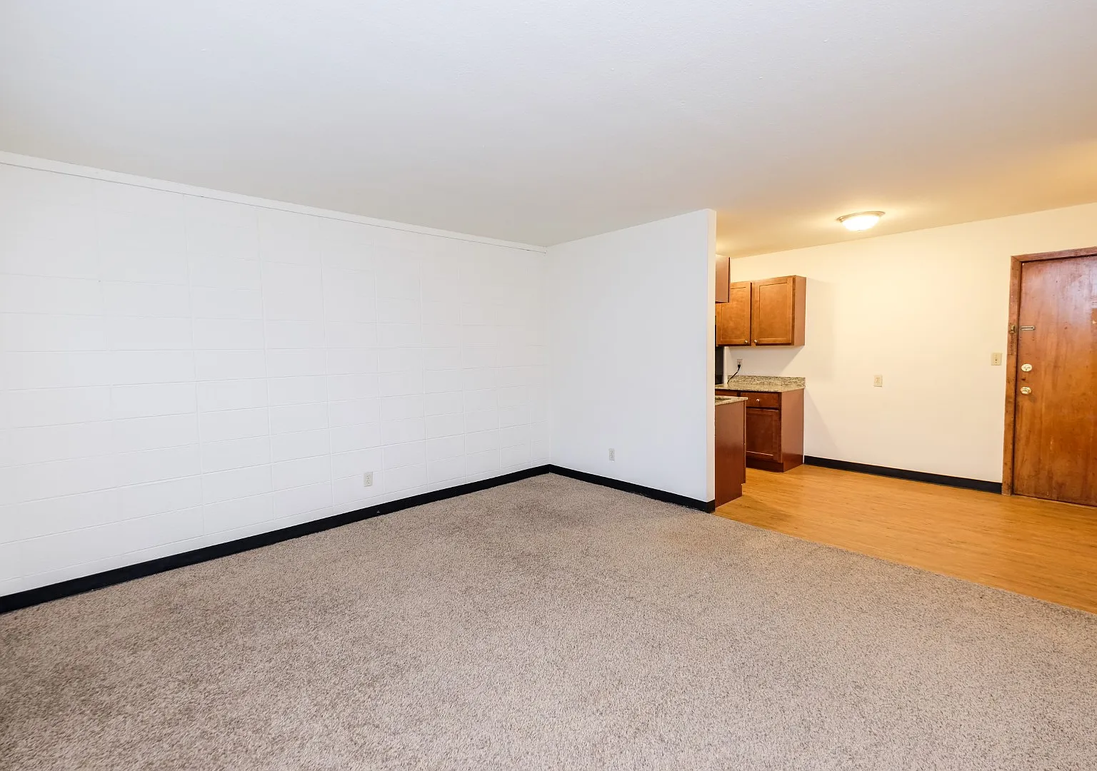 Pillsbury Apartments — Photo 4