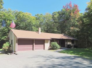 235 Huckleberry Rd, Newfoundland, PA 18445