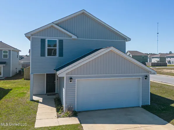 2000 Carondelet St, Ocean Springs, MS 39564
