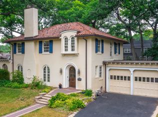 815 Overlook Rd, Rockford, IL 61107