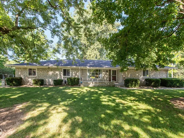 100 Carefree Ct, Greenwood, IN 46142