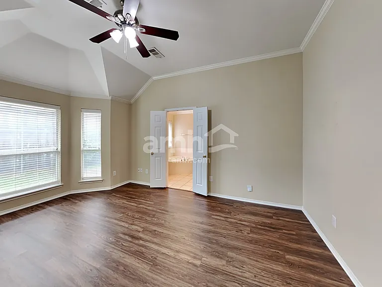 4308 Rebecca Ct — Photo 11