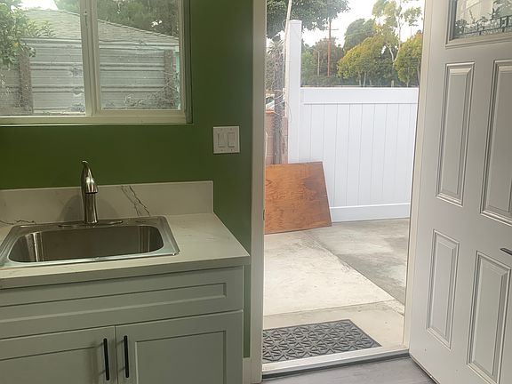 2nd image of 10803 Ringwood Ave