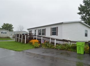 6200 Deptford Ct, Liverpool, NY 13090