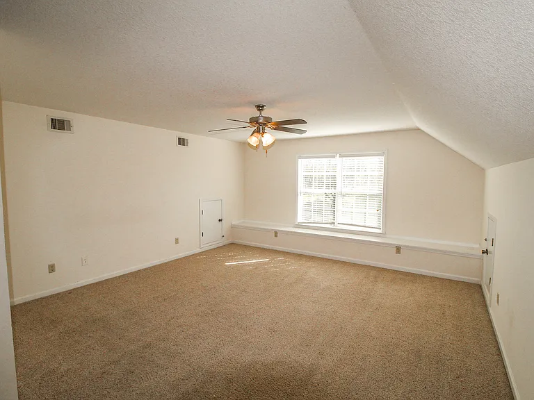 8633 Clito Rd — Photo 17