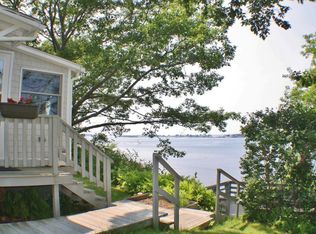 101 Shore Rd, Bailey Island, ME 04003