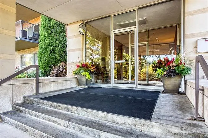 4550 Warwick Blvd #909 — Photo 34