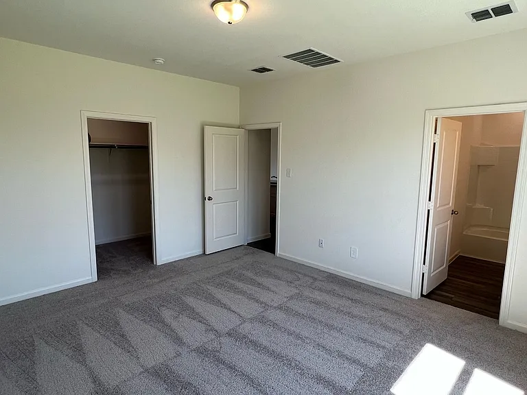 752 Richmond Dr — Photo 16