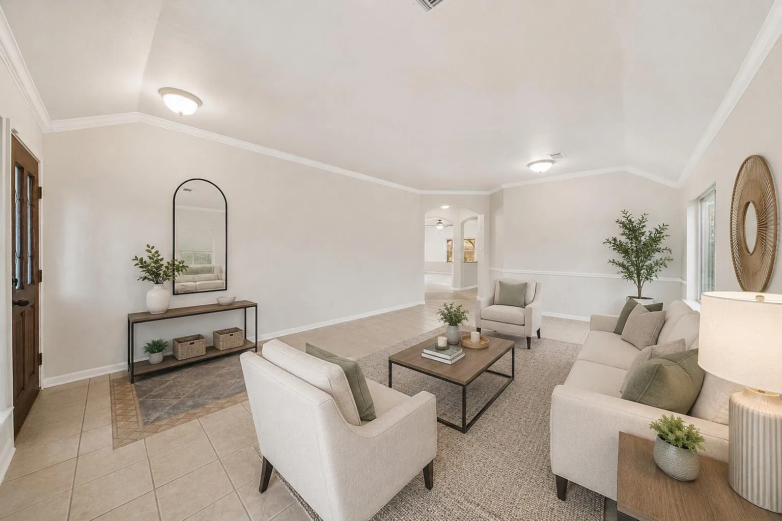 3 bed, 2.0 bath, 2018 sqft, $2,400 — Photo 4