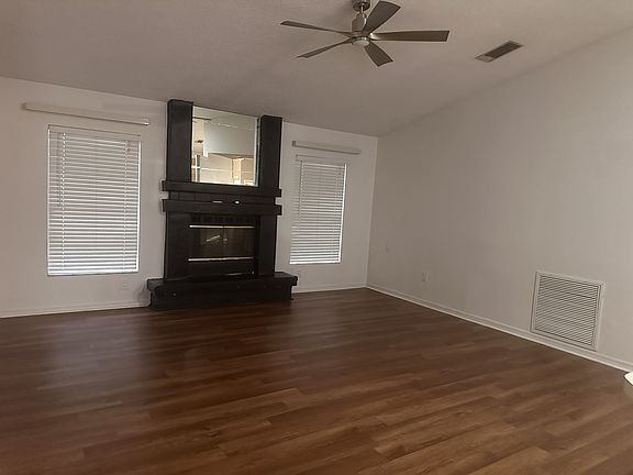 4th image of 1913 Alafia Oaks Dr