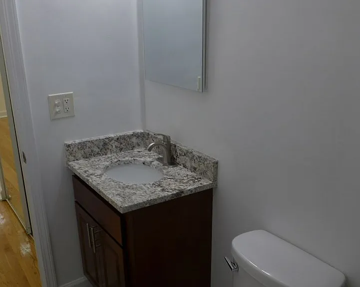 Winthrop Suites Apartments — Photo 45