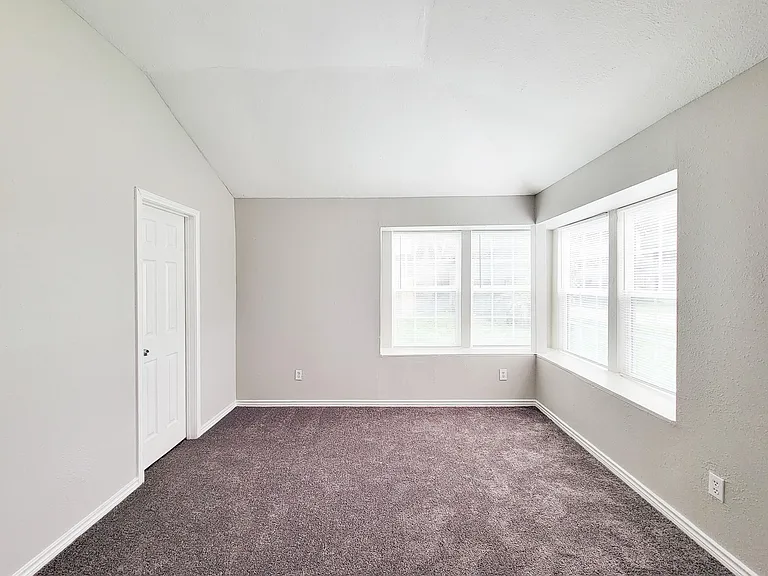 15814 Murrelet Ct — Photo 33
