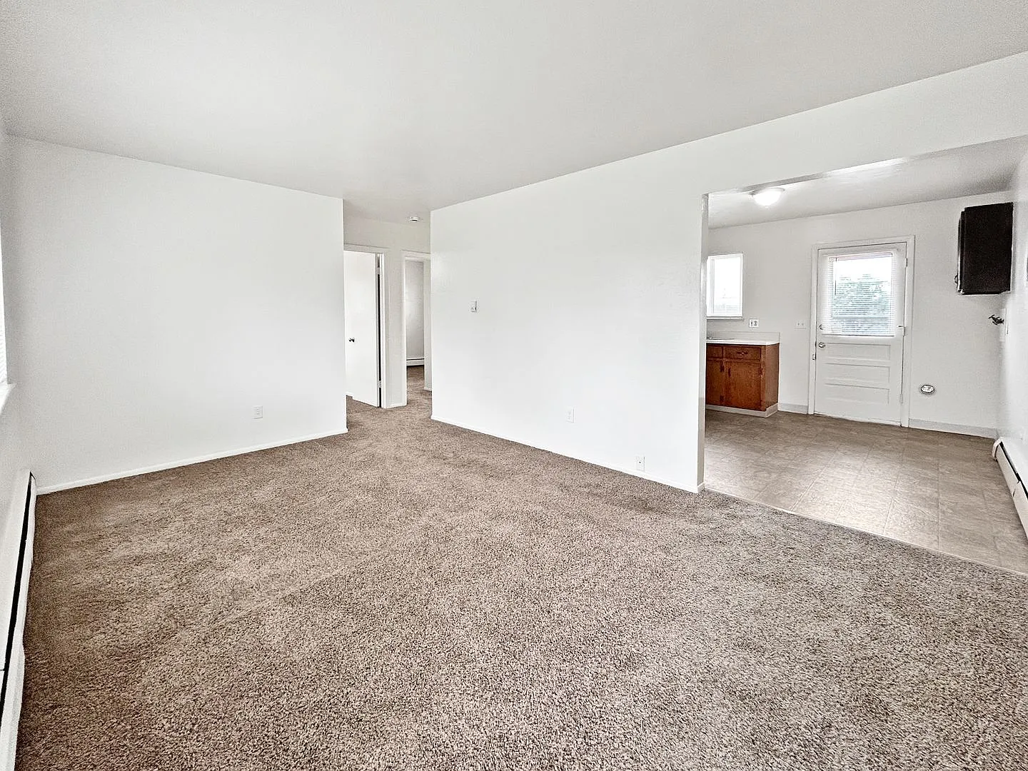 $0 Deposit Option. 2 Bed 1 Bath In South Westminster — Photo 3