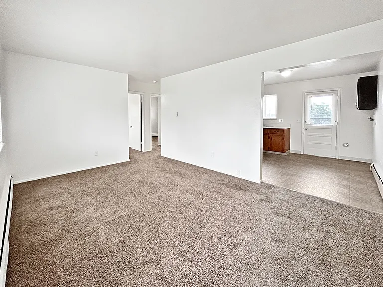 $0 Deposit Option. 2 Bed 1 Bath In South Westminster — Photo 3