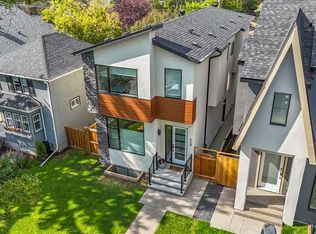 420 S 14th Ave NE, Calgary, AB T2E1E5