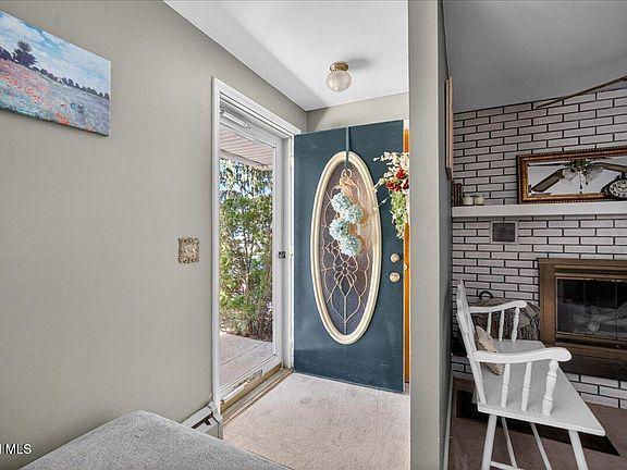 3rd image of 319 Dixon Road