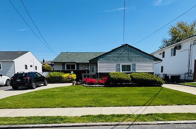 1st image of 10 Schley Avenue