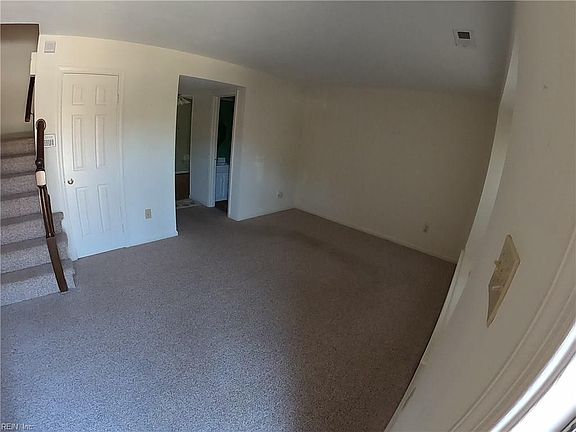 2nd image of 5024 Reese Dr N