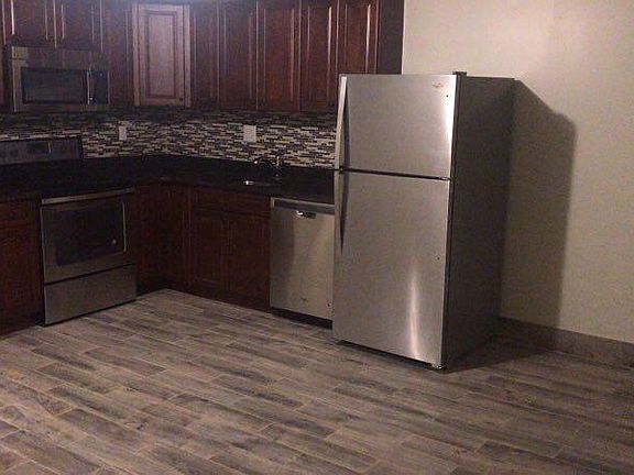 2nd image of 701 N 8th St #103