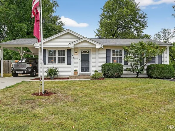 1410 De Porres Ln, Saint Charles, MO 63304