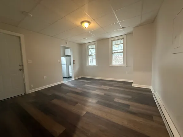 639 E Locust St APT 4, Scranton, PA 18505