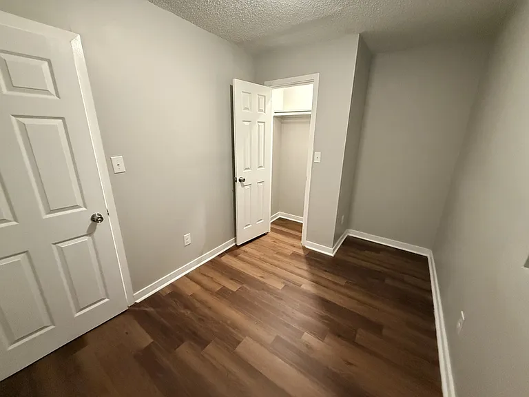 540 Harahan Rd — Photo 24
