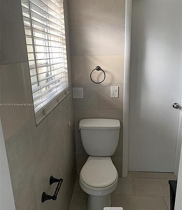 5th image of 315 Majorca Ave #1B