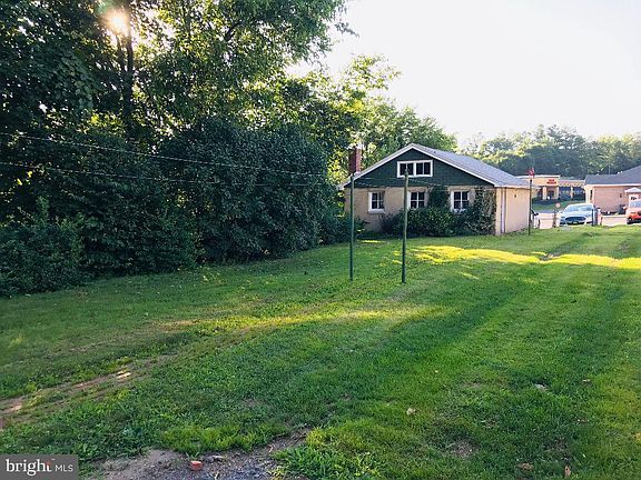 3rd image of 117 Mill Creek Ave