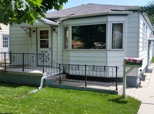 828 S 102nd St, West Allis, WI 53214