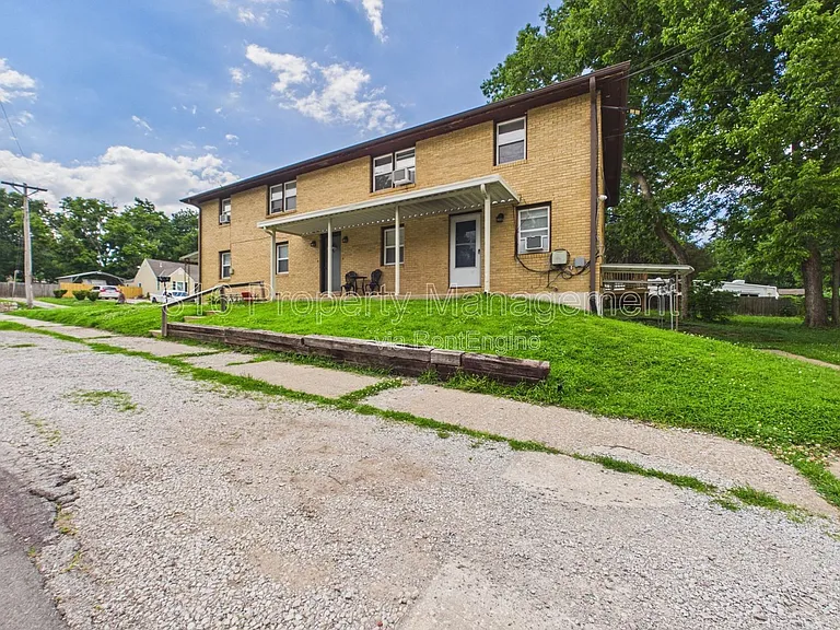 639 S Crysler Ave #D — Photo 15