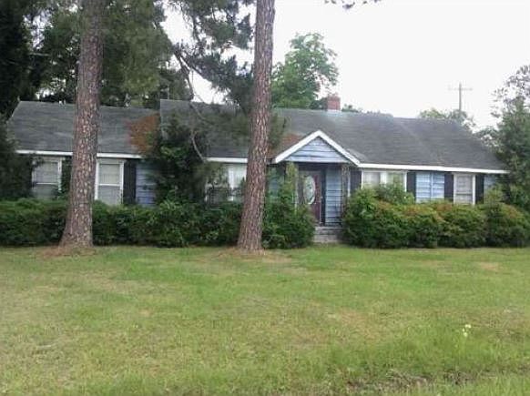 1st image of 1100 N Hutchinson Ave