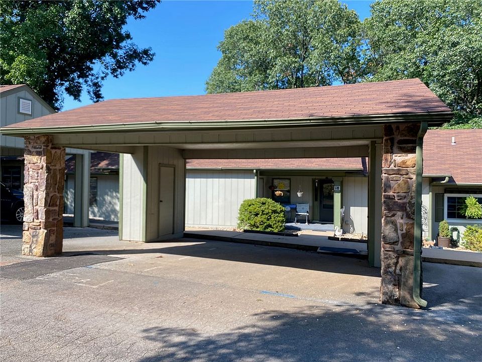 1st image of 18 Yates Dr
