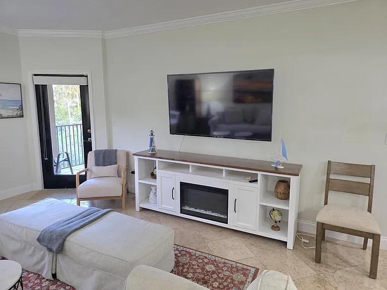 300 Uno Lago Dr #303 — Photo 15