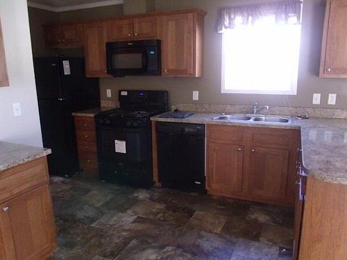 2nd image of 121 Carriage Ln