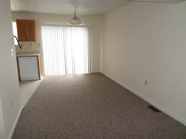 56 Highland Hills Dr #1 — Photo 4