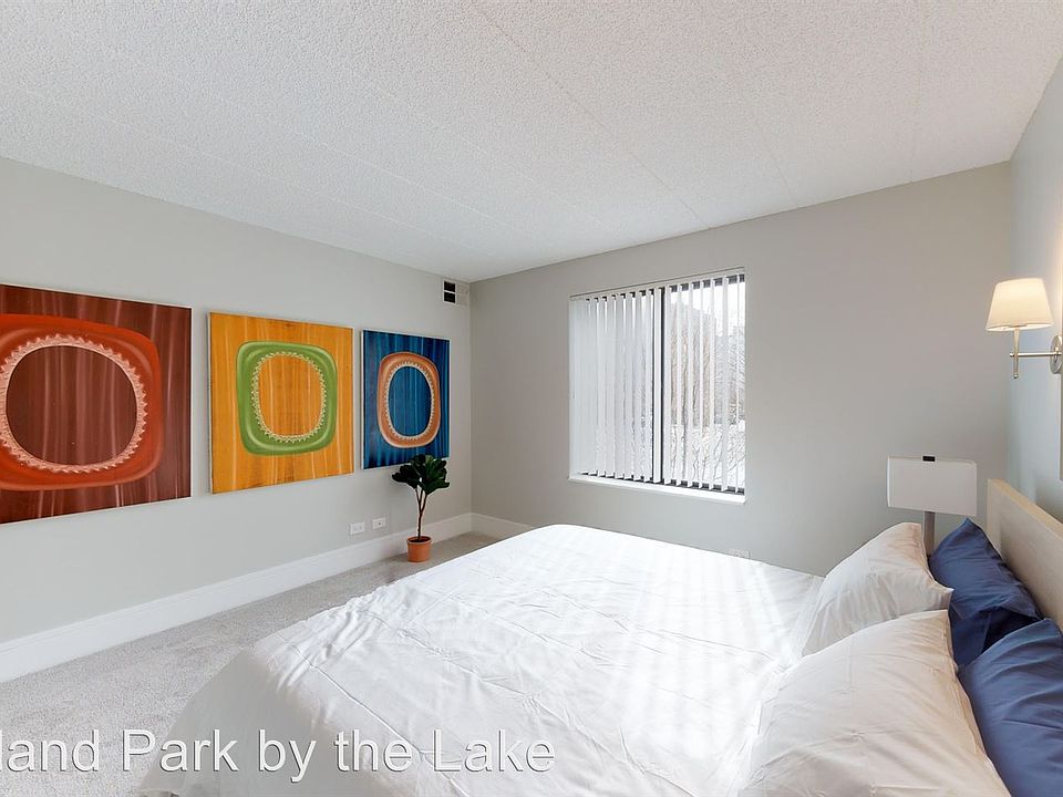2nd image of 606 637 E Woodland Park Ave #511