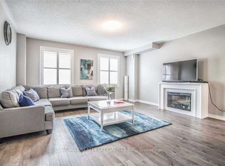 11 Hobart Gdns, Brampton, ON L6Z 0J1