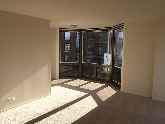 2nd image of 1132 N Dearborn St #1110