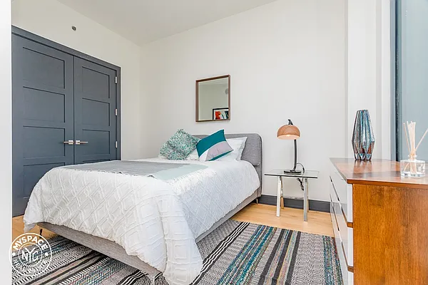 Rented by The KCI Group | media 28