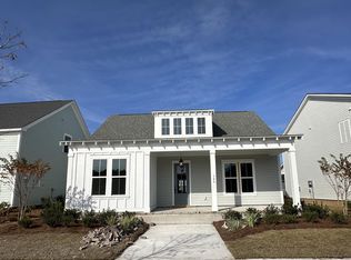 706 Blueway Ave, Summerville, SC 29486